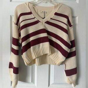 Urban Daisy Women’s Stripped Cropped V-Neck Sweater. Size Small. NWT